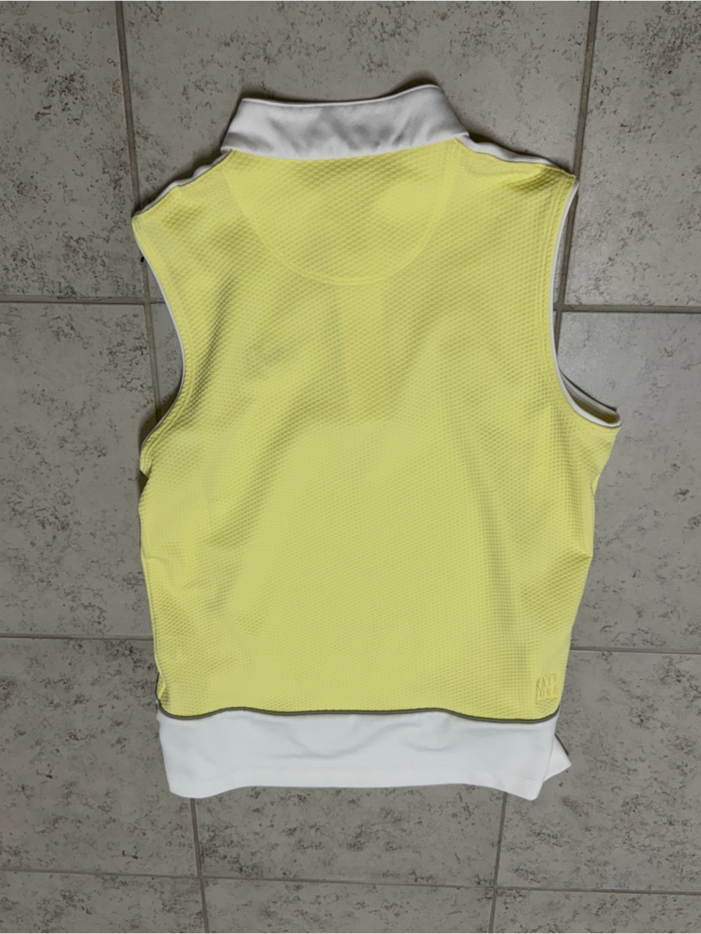 White Kate Lord 1/4 zip Sz s Sleeveless Bay Hill Athletic Top with Yellow Panels - Picture 4 of 5